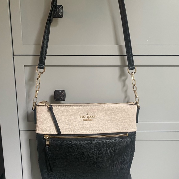 Kate Spade Black and Cream Crossbody Bag with Gold Accents - Picture 1 of 4